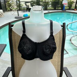 Bali 40C bra w/underwire  like new